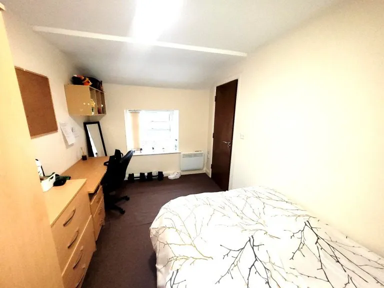 5 Bed student acccommodation lancaster room