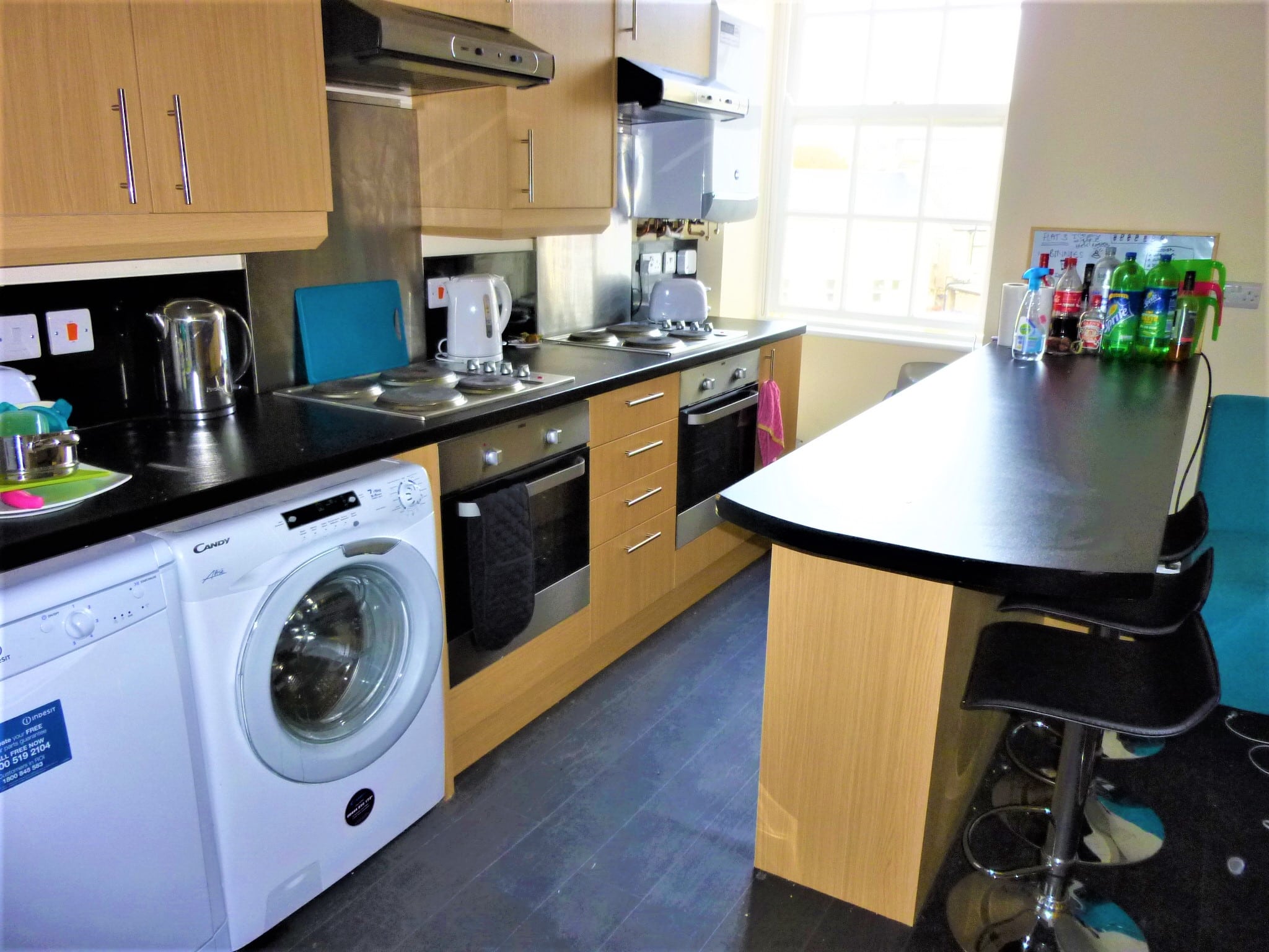 8 bed Student accommmodation Lancaster Kitchen