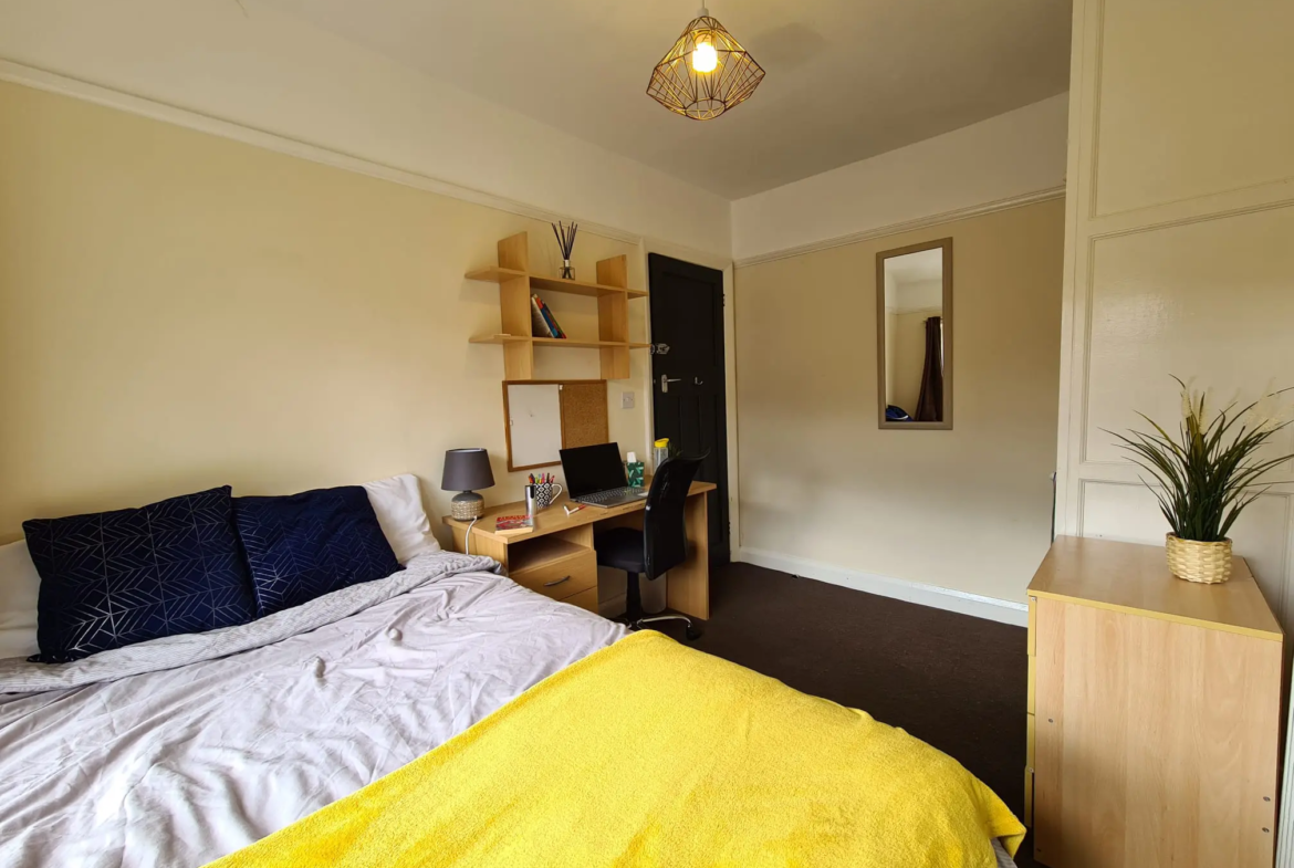 3-bedroom student house in Fairfield, Lancaster, with private garden and on-street parking lancaster university accommodation prices