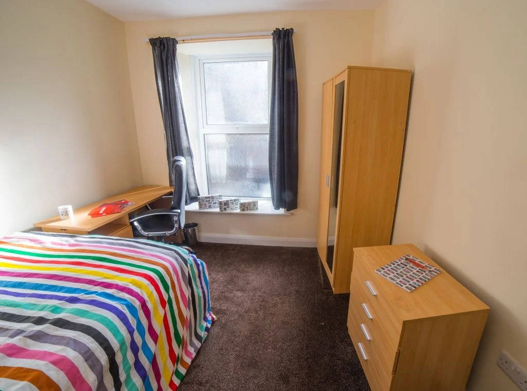 Penny Street student bedroom with bed, desk, wardrobe and drawers